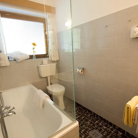 Haus Sonnblick Бад Кляйнкирххайм